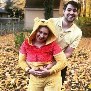 Disney | Winnie The Pooh Hood Full Zip Onesie | Size Small (4/6)